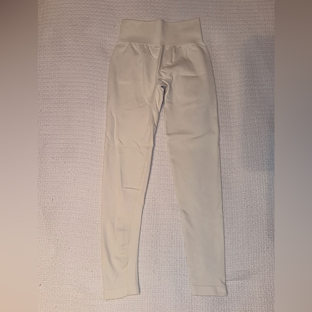 Cream High-Waisted Leggings